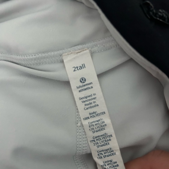 Lululemon athletic skort with black and white stripe details - Picture 3 of 3